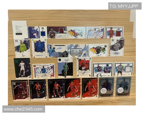 主播开箱球星卡揭晓足球界最强阵容大揭秘 让你领略明星球员的实力与魅力 主播开箱球星卡揭晓足球界最强阵容大揭秘 让你领略明星球员的实力与魅力